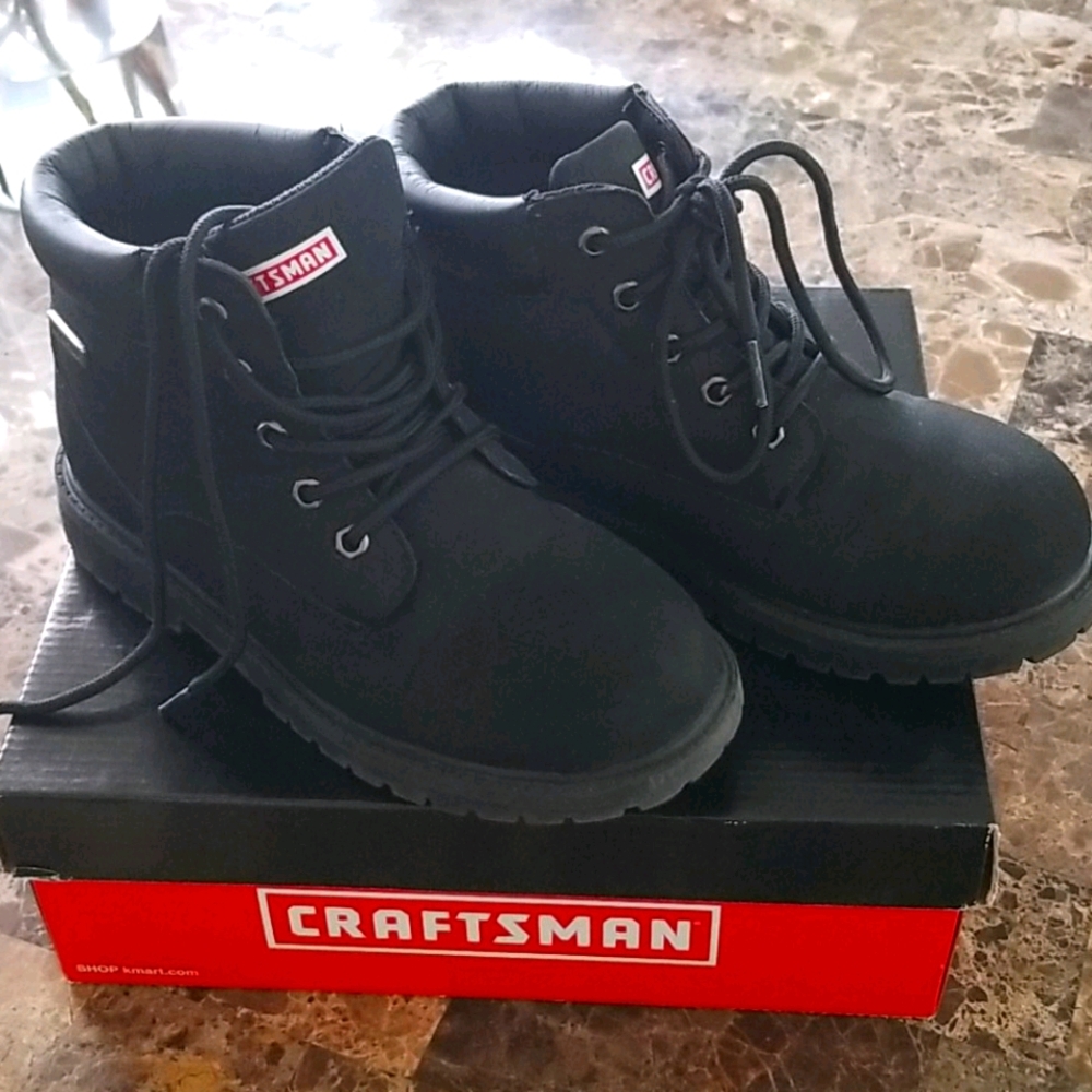 Boys 'workboots'